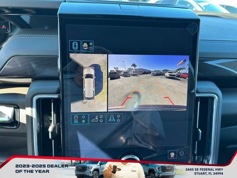 New 2026 GMC Yukon XL Elevation image 24