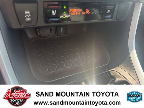 Used 2022 Toyota RAV4 Limited w/ Limited Grade Weather Package AWD/4WD image 20