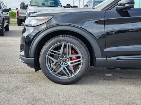 New 2026 Ford Explorer ST AWD/4WD image 7