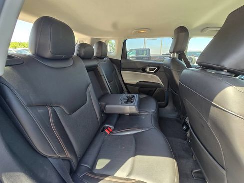 Used 2022 Jeep Compass Limited AWD/4WD image 17