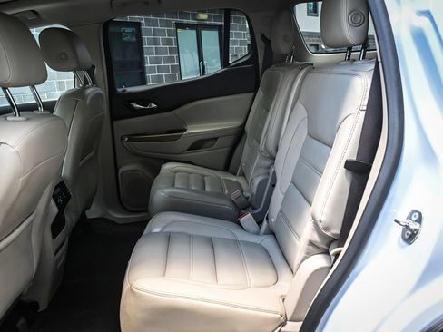 Used 2018 GMC Acadia Denali AWD/4WD image 13