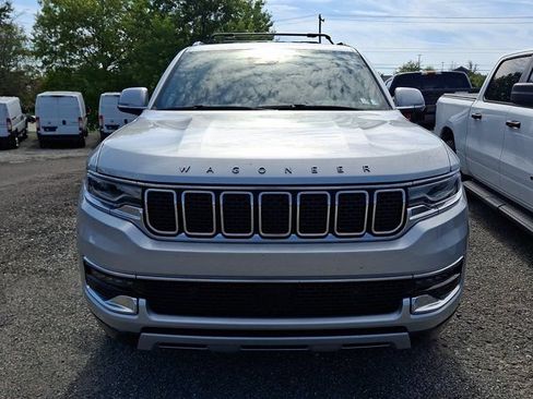 Used 2022 Jeep Wagoneer Series II AWD/4WD image 2
