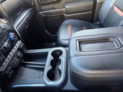 Used 2021 GMC Sierra 1500 AT4 w/ AT4 Value Package AWD/4WD image 12