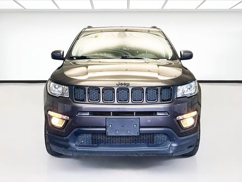 Used 2020 Jeep Compass Latitude image 2