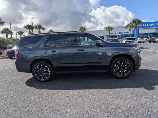 Used 2021 Chevrolet Tahoe RST w/ Luxury Package RWD image 2