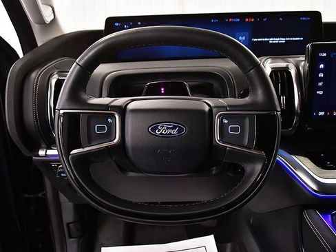 Used 2025 Ford Expedition Max Platinum w/ Driver's Package AWD/4WD image 17