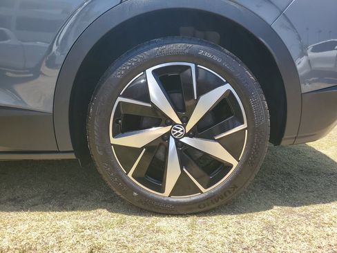 Used 2023 Volkswagen ID.4 S RWD image 5