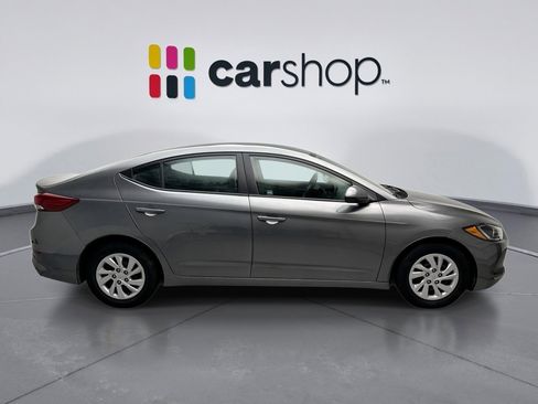 Used 2018 Hyundai Elantra SE image 6