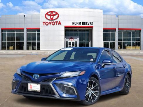 Used 2024 Toyota Camry SE w/ Audio Upgrade Package image 1