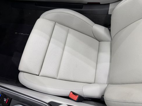 Certified 2022 Porsche 911 Targa 4S image 52