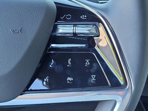 New 2025 Cadillac Escalade Premium Luxury image 25