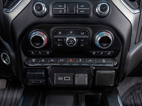 Used 2023 GMC Sierra 2500 Denali w/ Denali Ultimate Package image 23