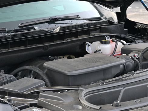 Used 2025 GMC Yukon Elevation w/ Elevation Premium Package image 34