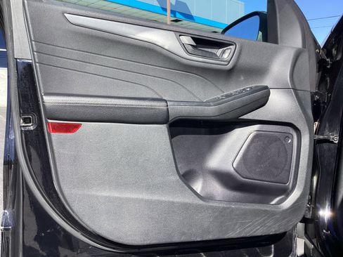 Used 2024 Ford Escape Active image 30