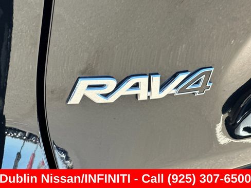 Used 2025 Toyota RAV4 LE AWD/4WD image 48