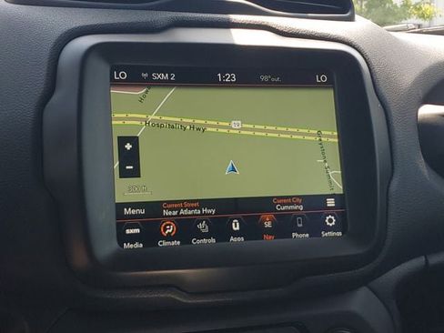 Certified 2022 Jeep Renegade Altitude AWD/4WD image 29
