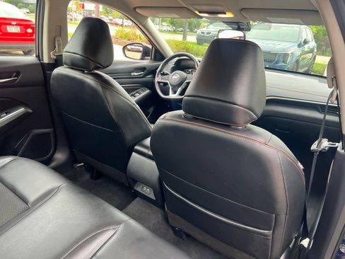 Certified 2022 Nissan Altima 2.5 SR FWD image 14