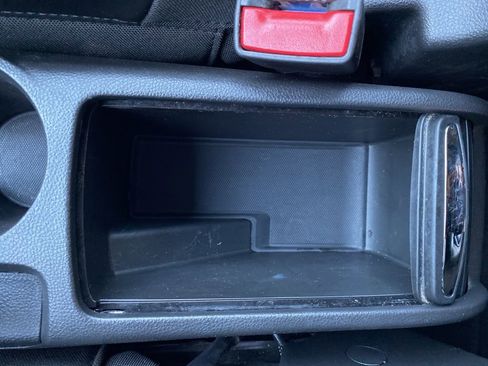 Used 2021 Buick Encore Preferred image 30