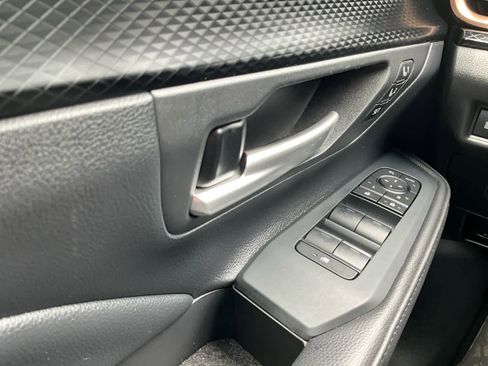 Used 2025 Toyota Grand Highlander AWD Hybrid image 24