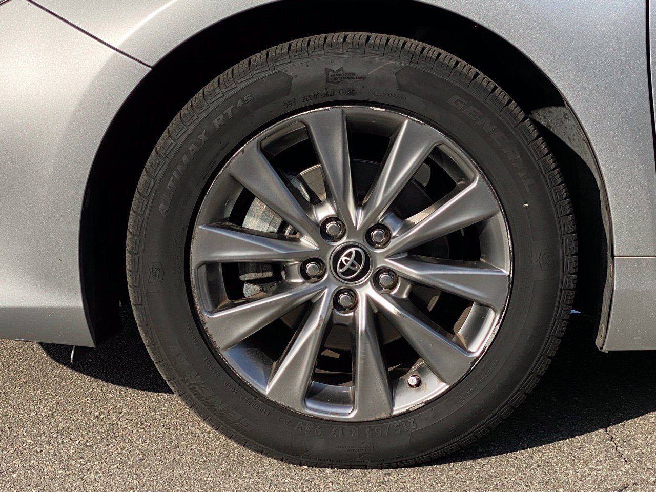 Used 2016 Toyota Camry XLE w/ Convenience Package FWD image 10