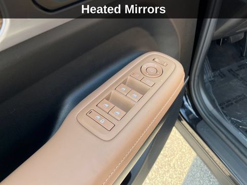 Used 2025 Hyundai Santa Fe Limited AWD/4WD image 15
