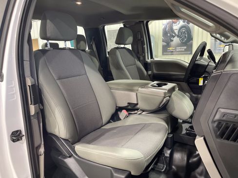 Used 2018 Ford F150 XL w/ Equipment Group 101A Mid AWD/4WD image 14