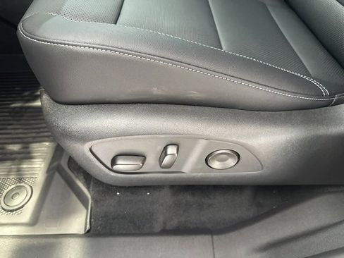 New 2026 Chevrolet Traverse LT w/ Driver Confidence Package image 11