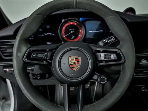 Used 2024 Porsche 911 Carrera GTS RWD image 27