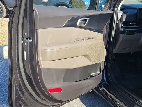 New 2026 Kia Carnival image 16