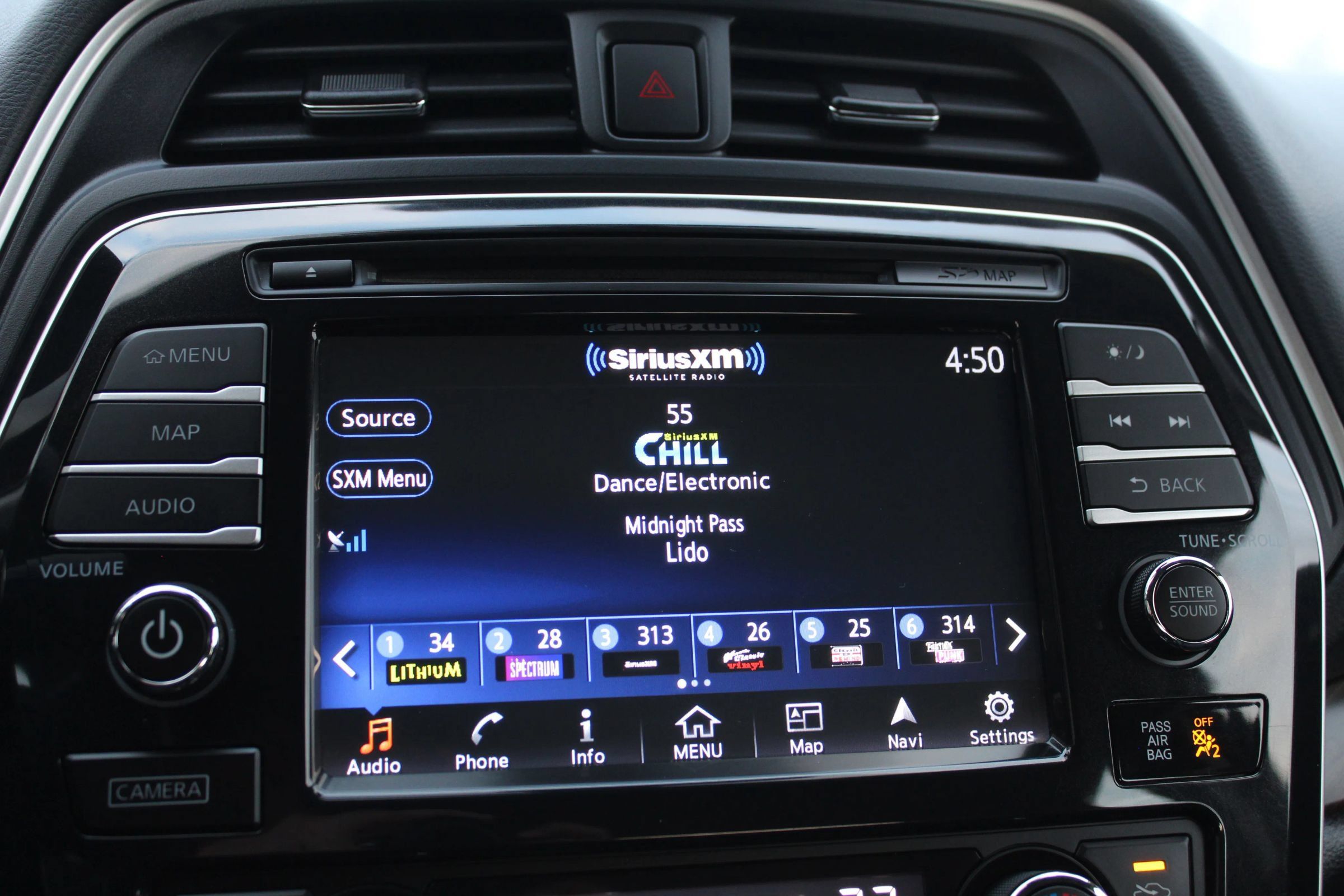 Used 2017 Nissan Maxima Platinum w/ Medallion Package FWD image 35