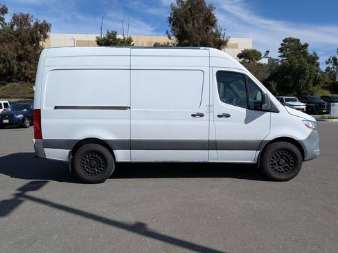 Used 2020 Mercedes-Benz Sprinter 2500 image 8