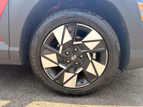 Used 2025 Hyundai Kona SEL FWD image 30
