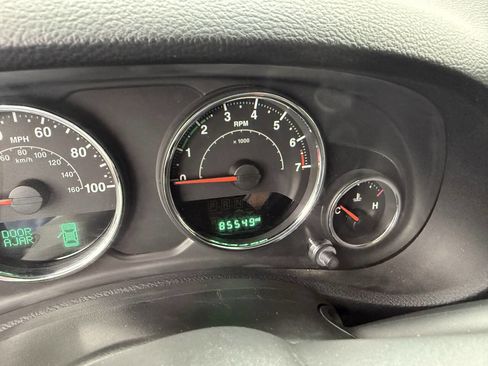 Used 2017 Jeep Wrangler Sport w/ Connectivity Group AWD/4WD image 19