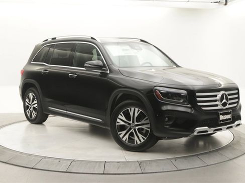 New 2025 Mercedes-Benz GLB 250 image 1