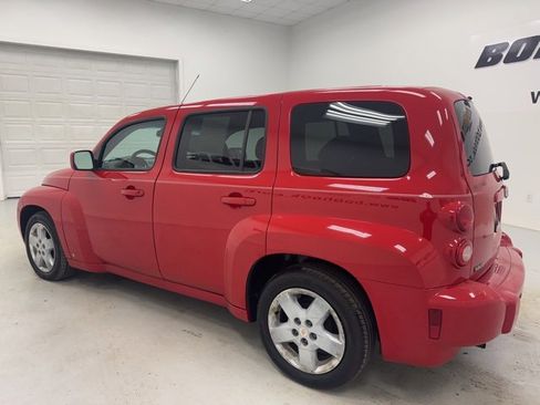 Used 2009 Chevrolet HHR LT image 7