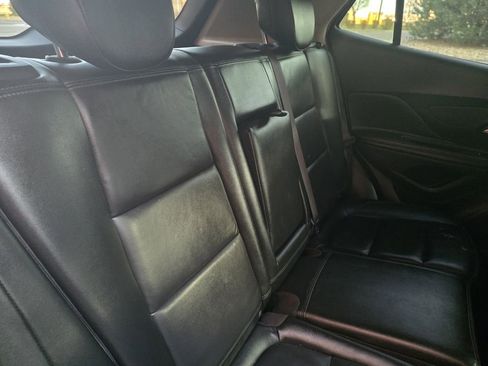 Used 2018 Buick Encore Essence image 29