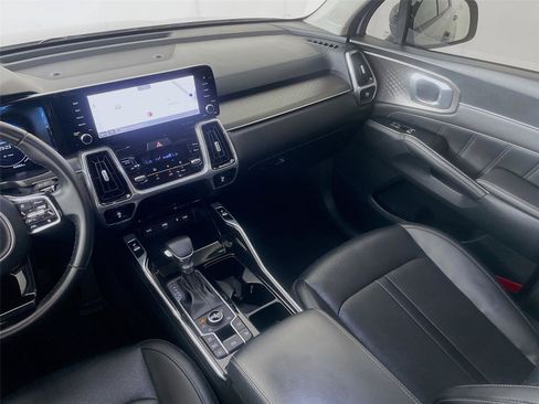 Used 2023 Kia Sorento SX AWD/4WD image 26