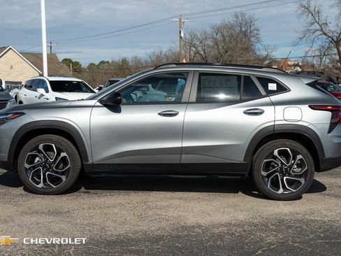 New 2026 Chevrolet Trax RS w/ Driver Confidence Package image 10