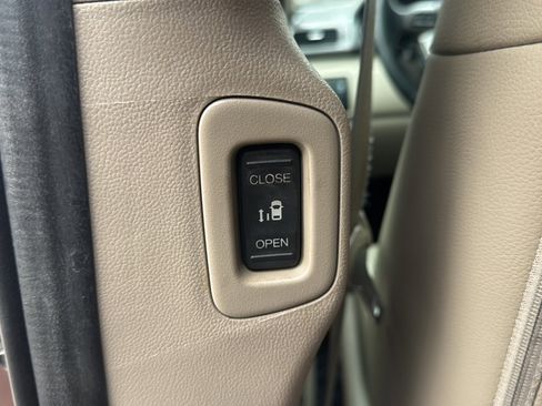 Used 2014 Honda Odyssey EX-L image 20