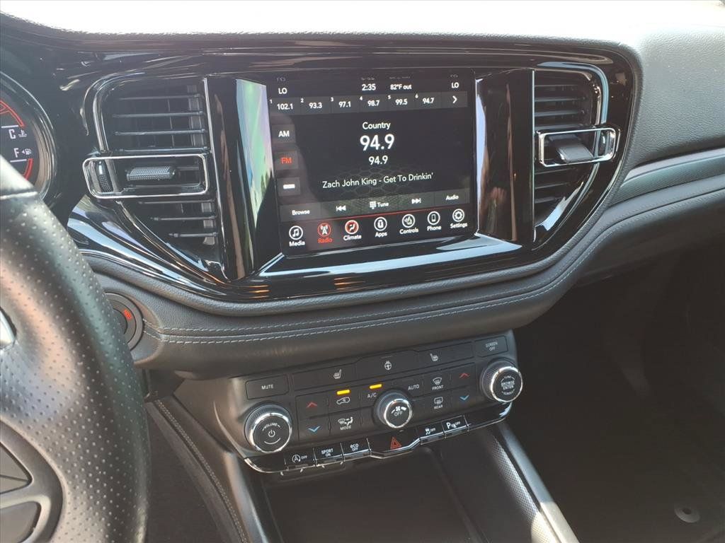 Used 2022 Dodge Durango GT w/ Blacktop Package AWD/4WD image 27
