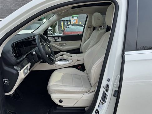 Certified 2022 Mercedes-Benz GLS 450 4MATIC image 11