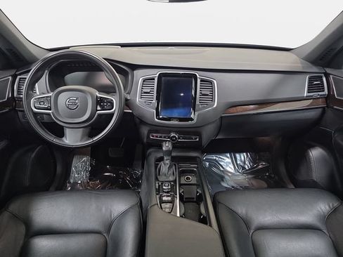 Used 2019 Volvo XC90 T6 Momentum w/ Advanced Package AWD/4WD image 10