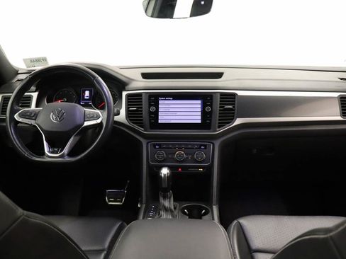 Used 2021 Volkswagen Atlas Cross Sport SE FWD image 6