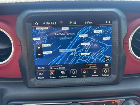 Used 2023 Jeep Wrangler Unlimited Rubicon 4xe AWD/4WD image 22