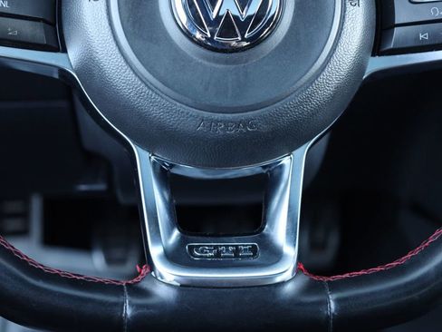 Used 2015 Volkswagen GTI SE w/ Lighting Package (SEL) image 41