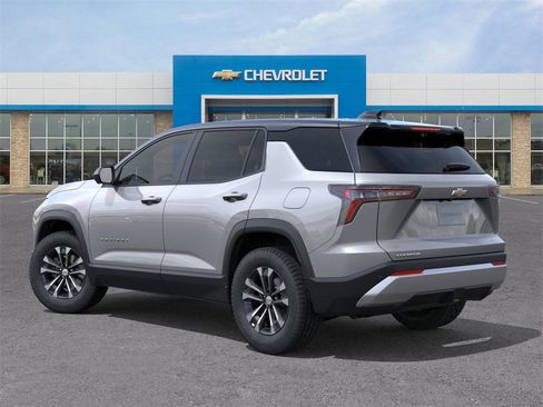 New 2026 Chevrolet Equinox LT w/ Convenience Package II image 3