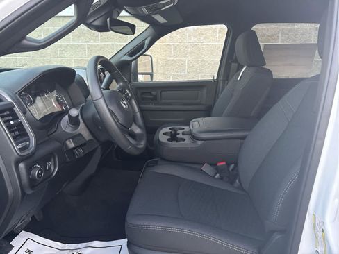 New 2026 RAM 2500 Tradesman AWD/4WD image 15