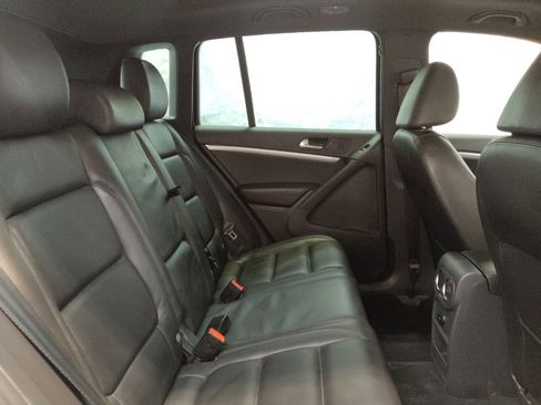 Used 2014 Volkswagen Tiguan R-Line image 19