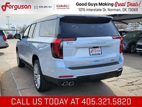 New 2026 GMC Yukon XL Denali w/ Denali Reserve Package AWD/4WD image 4