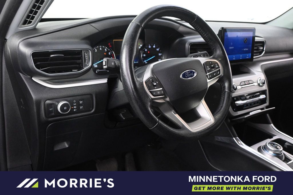 Used 2021 Ford Explorer XLT w/ Equipment Group 202A AWD/4WD image 12